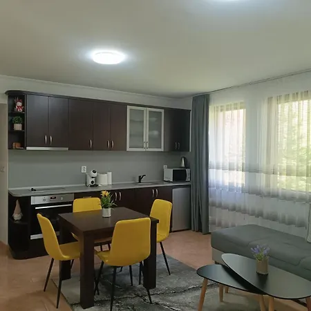 гранд манастира 4а30 весела ваканция Apartment Pamporovo